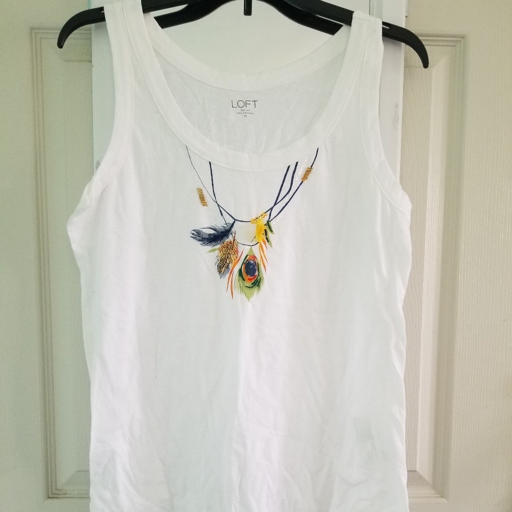 🌟3/$10 Loft Tank Top with Necklace Design NWOT🌟